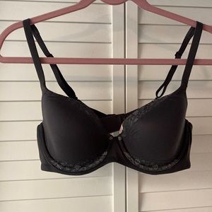 Victoria’s Secret 36C Bra